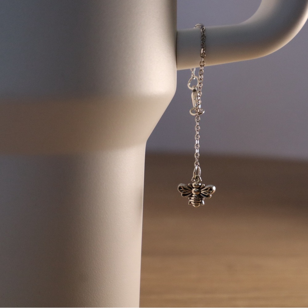 Elegant Silver Bee Tumbler Charm